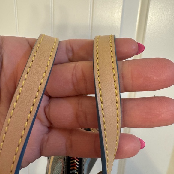 Vintage Y2K Dooney & Bourke Y2K Heart Print Mini Barrel Bag - Picture 6 of 11